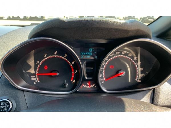 2016-Ford-Fiesta-ST-16-EcoBoost-GDTi image:24