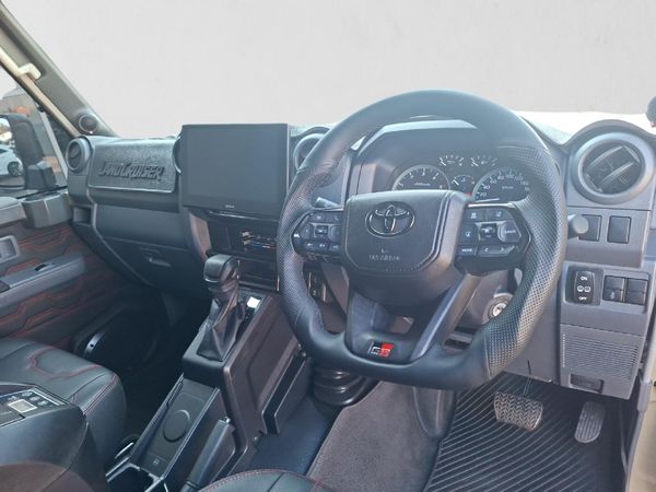 2026-Toyota-Land-Cruiser-79-28-GD-6-Auto-Double-Cab image:12