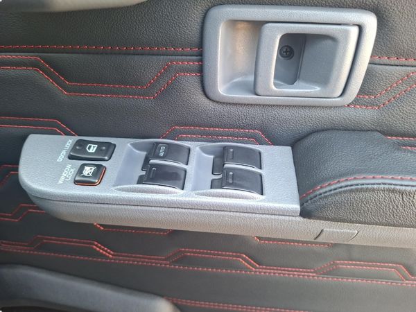 2026-Toyota-Land-Cruiser-79-28-GD-6-Auto-Double-Cab image:14