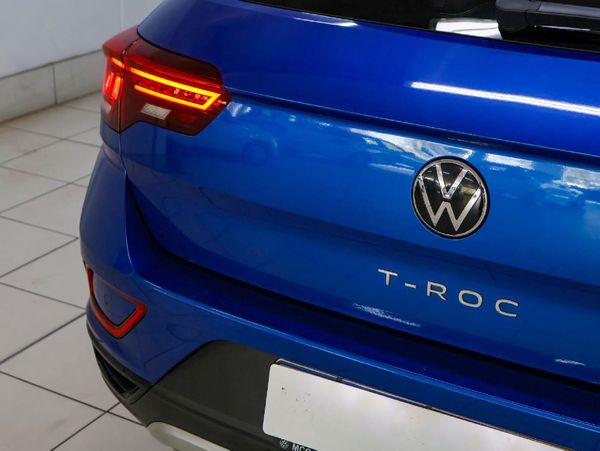 2022-Volkswagen-T-Roc-14-TSI-Design-Auto image:13