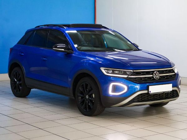 2022-Volkswagen-T-Roc-14-TSI-Design-Auto image:5