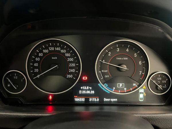 2016-BMW-3-Series-340i-M-Sport-Auto image:10