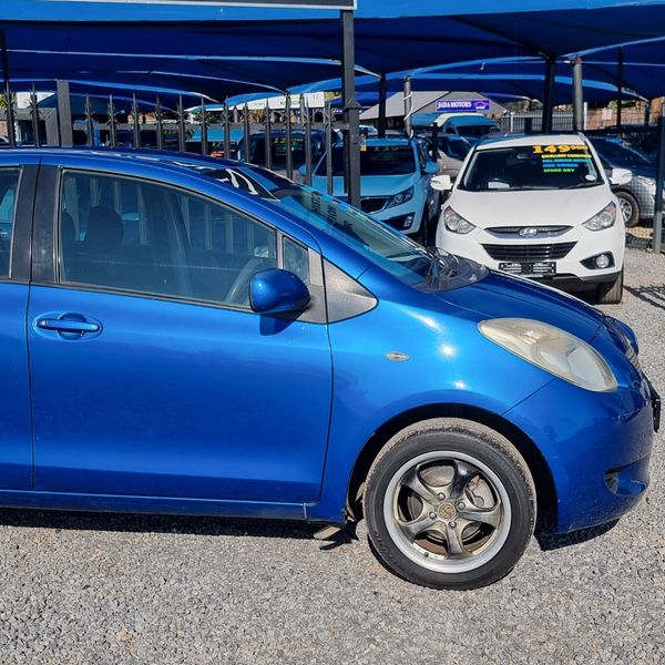 2006-Toyota-Yaris-T3-5-dr image:1