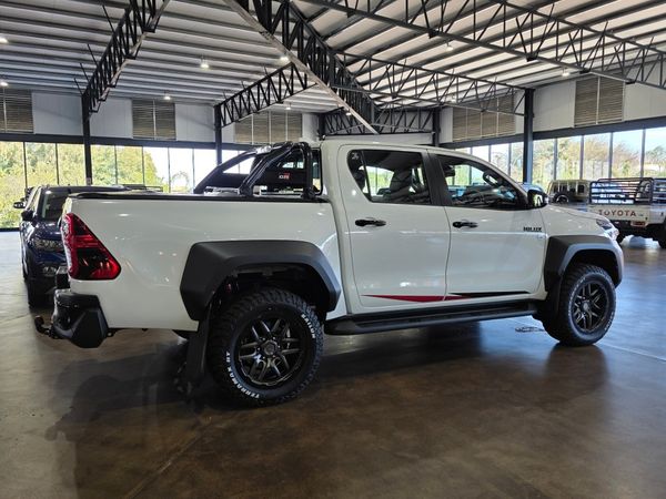 2026-Toyota-Hilux-28GD-6-GR-Sport-Double-Cab-4x4 image:2