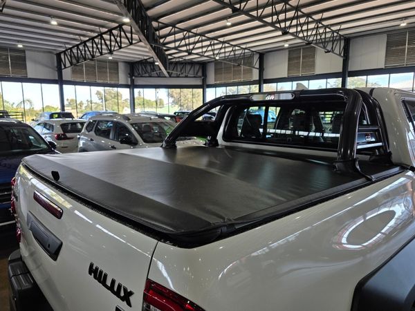 2026-Toyota-Hilux-28GD-6-GR-Sport-Double-Cab-4x4 image:5