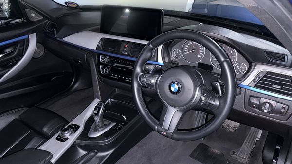 2017-BMW-3-Series-320i-M-Sport-Auto image:13