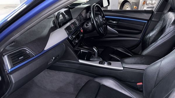 2017-BMW-3-Series-320i-M-Sport-Auto image:21