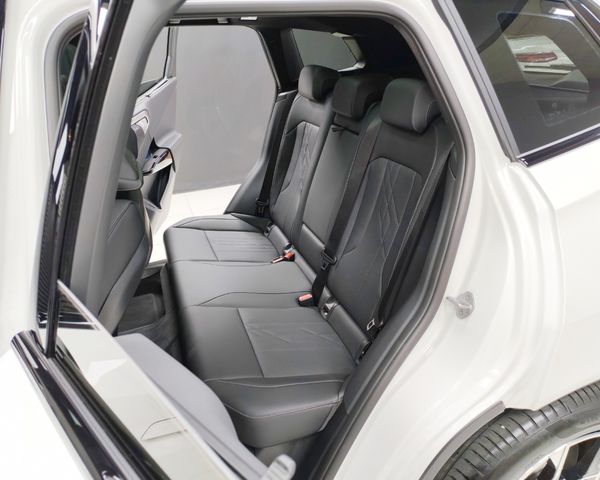 2026-BMW-X3-20d-xDrive-M-Sport image:11
