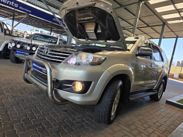 2013-Toyota-Fortuner-30-D-4D-Raised-Body-Auto image:17
