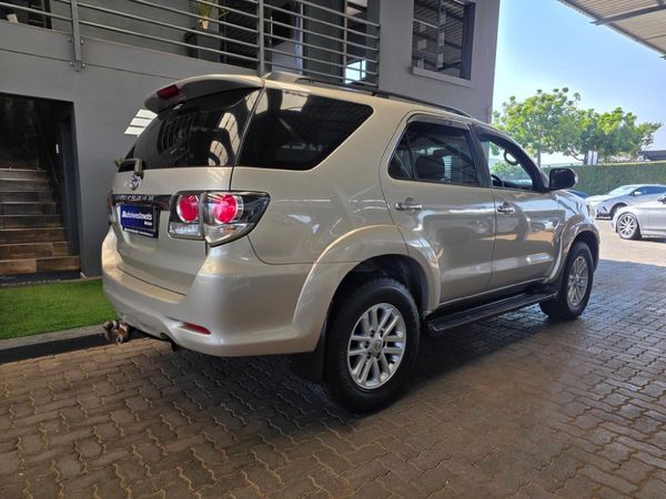 2013-Toyota-Fortuner-30-D-4D-Raised-Body-Auto image:4