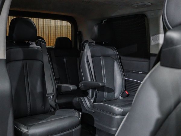 2021-Hyundai-Staria-22d-Luxury-Auto image:9