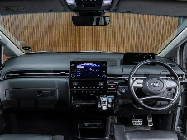 2021-Hyundai-Staria-22d-Luxury-Auto image:10