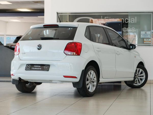 2022-Volkswagen-Polo-Vivo-14-Comfortline-5-dr image:15
