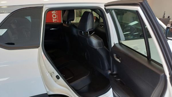 2024-Toyota-Corolla-Cross-18-XR-Hybrid image:9