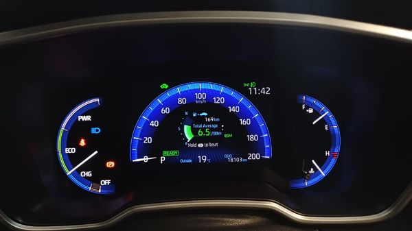 2024-Toyota-Corolla-Cross-18-XR-Hybrid image:10