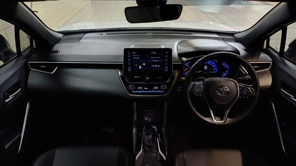 2024-Toyota-Corolla-Cross-18-XR-Hybrid image:4