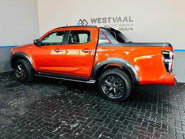 2024-Isuzu-D-Max-30-DDI-V-Cross-HR-Auto-Double-Cab image:4