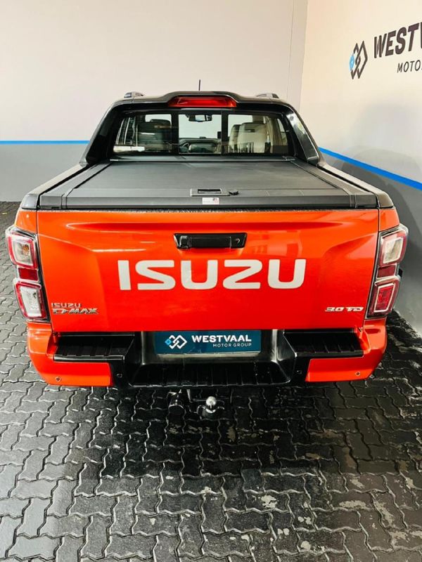 2024-Isuzu-D-Max-30-DDI-V-Cross-HR-Auto-Double-Cab image:7