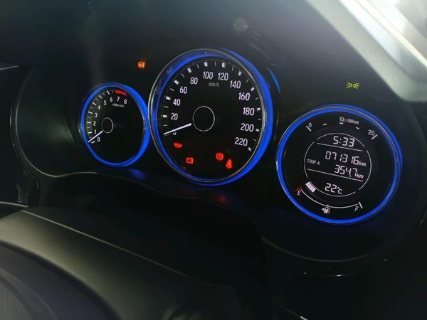 2015-Honda-Ballade-15-Elegance image:9
