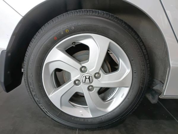 2015-Honda-Ballade-15-Elegance image:15