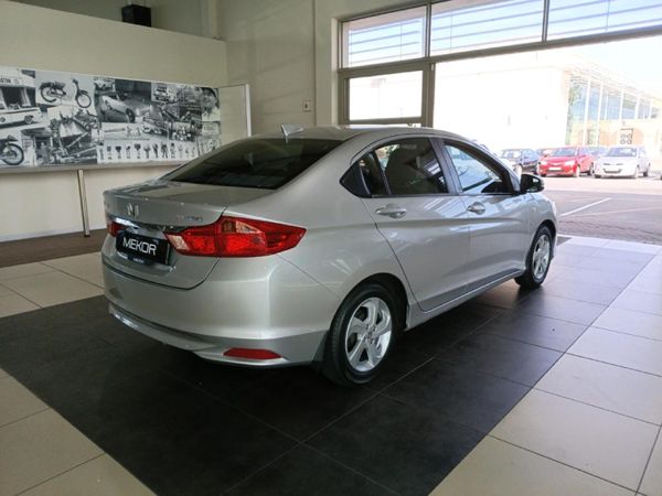 2015-Honda-Ballade-15-Elegance image:3