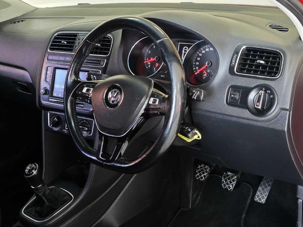 2016-Volkswagen-Polo-GP-12-TSI-Comfortline-66kW image:22