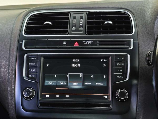 2016-Volkswagen-Polo-GP-12-TSI-Comfortline-66kW image:4
