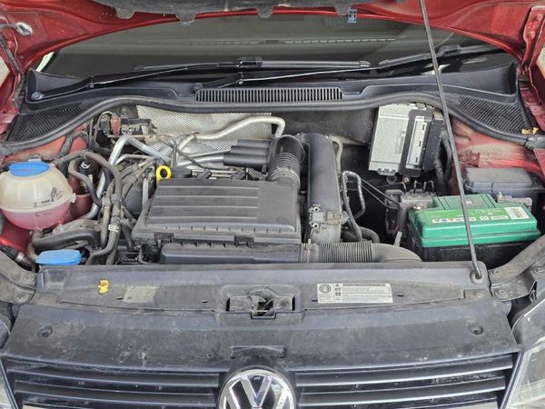 2016-Volkswagen-Polo-GP-12-TSI-Comfortline-66kW image:8
