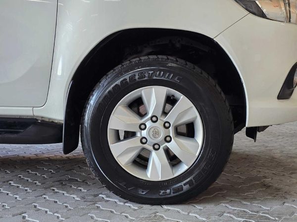 2018-Toyota-Hilux-24-GD-6-Raised-Body-SRX-Single-Cab image:23