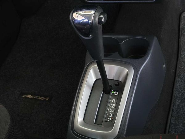 2022-Toyota-Agya-10-Auto image:4