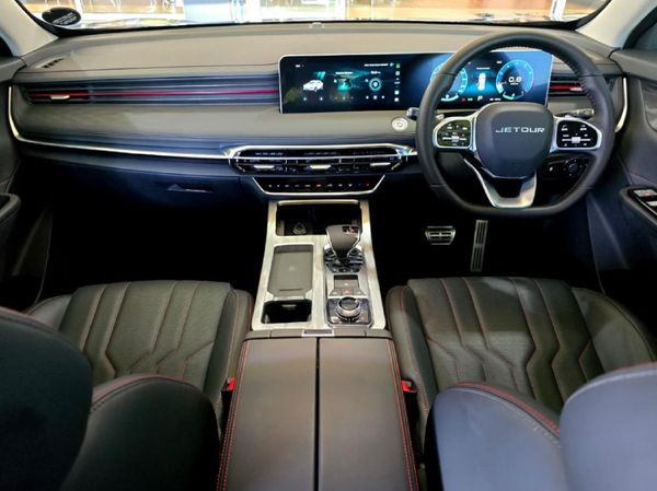 2026-Jetour-Dashing-15T-Momentum image:17