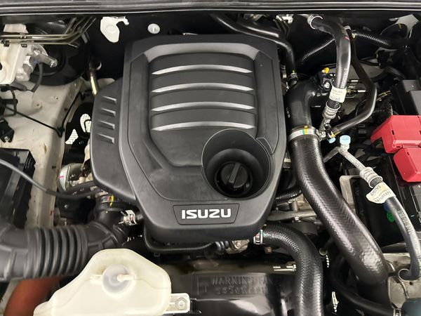 2025-Isuzu-D-Max-19-DDI-HR-LS-Auto-Double-Cab image:13