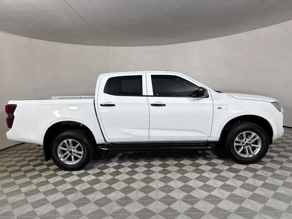 2025-Isuzu-D-Max-19-DDI-HR-LS-Auto-Double-Cab image:16