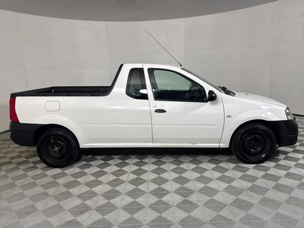 2014-Nissan-NP200-15-dCi-Safety-Pack image:11