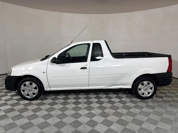 2014-Nissan-NP200-15-dCi-Safety-Pack image:13