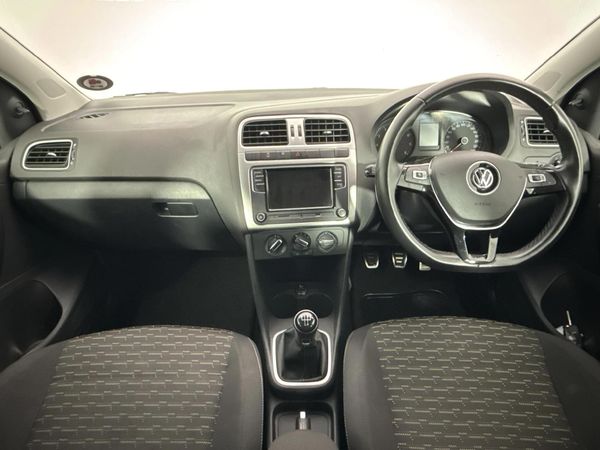 2020-Volkswagen-Polo-Vivo-16-Maxx-5-dr image:1