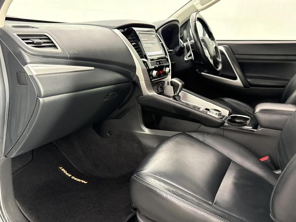2021-Mitsubishi-Pajero-Sport-24D-4x4-Exceed-Auto image:8