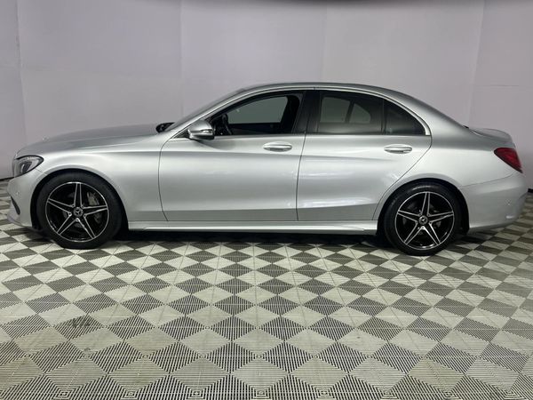 2017-Mercedes-Benz-C-Class-C-180-AMG-Line-Auto image:14