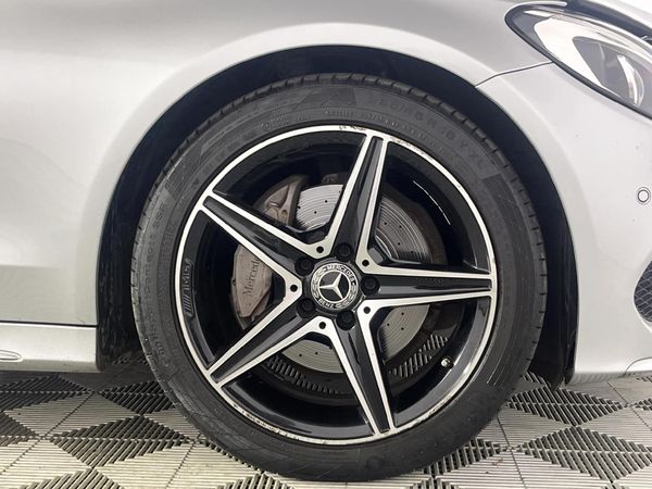 2017-Mercedes-Benz-C-Class-C-180-AMG-Line-Auto image:3