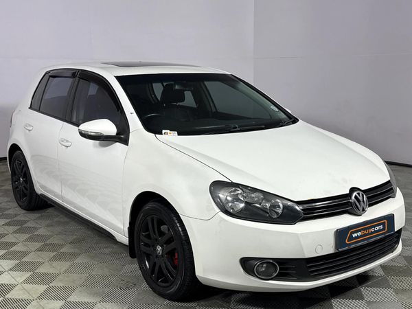 2011-Volkswagen-Golf-VI-14-TSI-Comfortline image:15