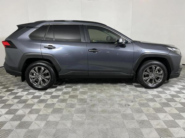 2023-Toyota-RAV4-25-GX-R-Hyrbid-CVT-E-Four image:17