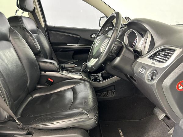 2014-Dodge-Journey-36-V6-RT-Auto image:9