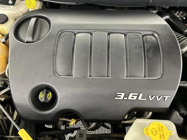 2014-Dodge-Journey-36-V6-RT-Auto image:13