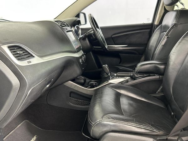 2014-Dodge-Journey-36-V6-RT-Auto image:8