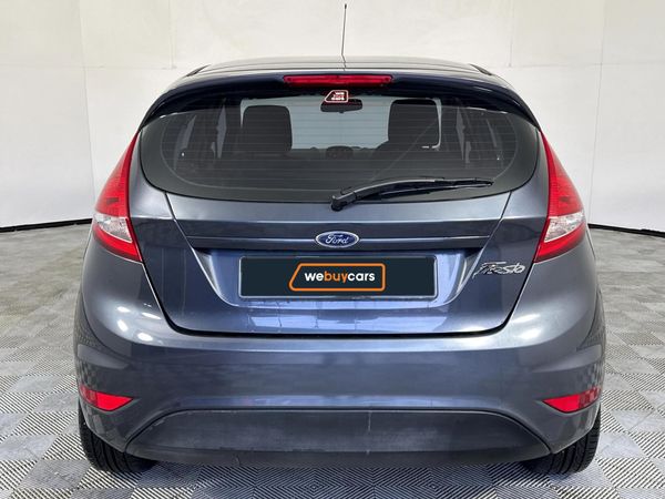 2010-Ford-Fiesta-14i-Ambiente-5-dr image:17