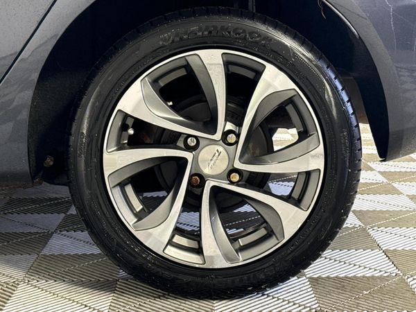 2010-Ford-Fiesta-14i-Ambiente-5-dr image:6