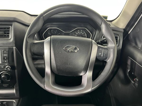 2024-Mahindra-Pik-Up-22-mHawk-S6-Karoo-Auto-Double-Cab image:10