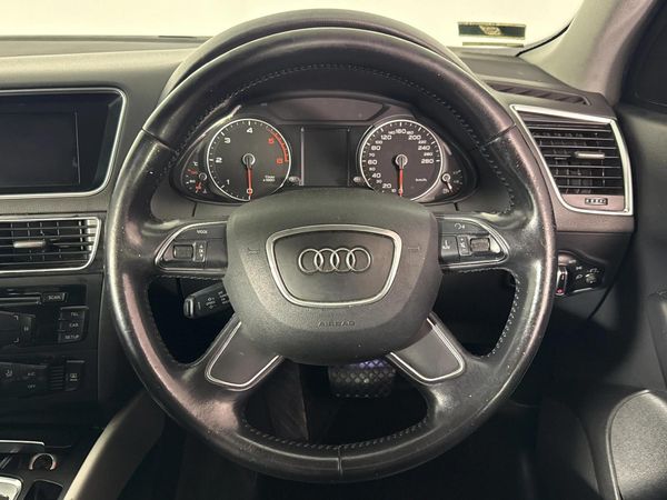 2014-Audi-Q5-20-TDI-quattro-S-Auto image:12
