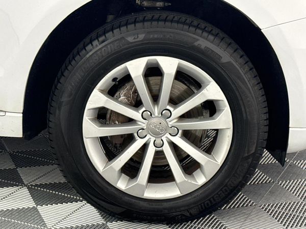 2014-Audi-Q5-20-TDI-quattro-S-Auto image:5
