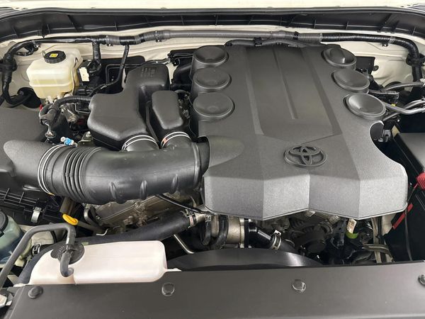 2020-Toyota-FJ-Cruiser-40-V6 image:10